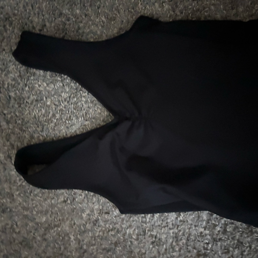 Five dancewear top AXS
